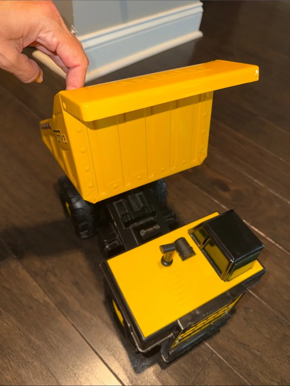 Tonka Yellow and Black Heavy Duty Metal Dump Truck Toy Mint Condition